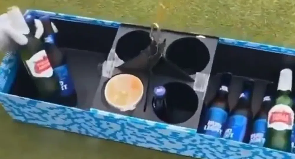 Голфърите получават бира с дрон на новото игрище на Майкъл Джодан