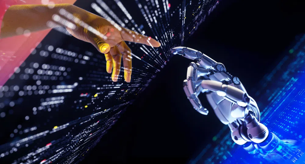 Човекът и AI ръка за ръка: 10 фундамента на когнитивната епоха