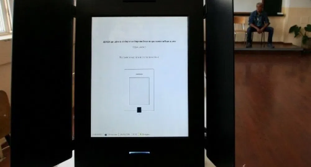 ЦИК и доставчика на машините за гласуване в конфликт заради цената им