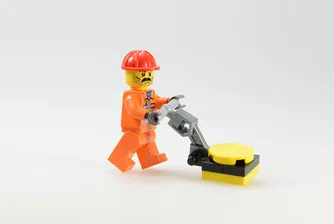 Lego ще купува "зелен" метанол за производството на пластмасови играчки