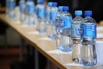 Danone и Nestlé правят първите бутилки от растителна пластмаса