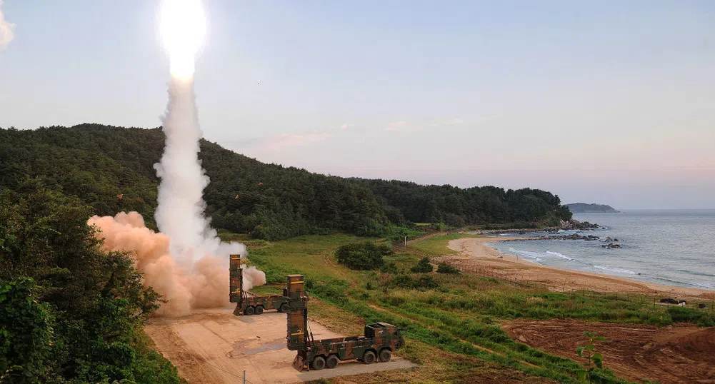 Северна Корея плаши с нова междуконтинентална балистична ракета