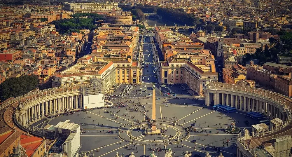 Ватиканът използва дарения за запълване на бюджетния си дефицит
