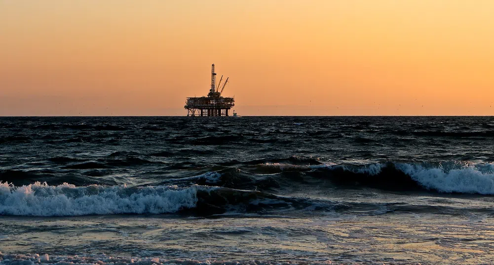 Петролните платформи в Мексиканския залив посрещат ураганите Марко и Лаура