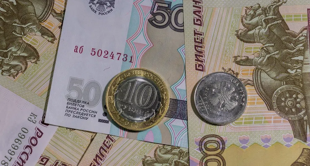Националната банка на Украйна забрани транзакциите в рубли