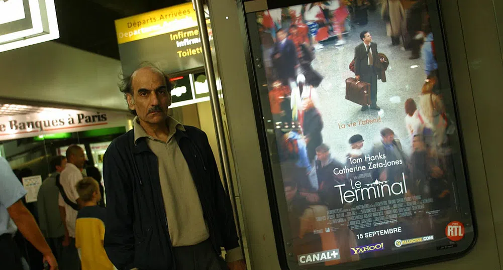 Иранецът, вдъхновил "Терминалът" на Спилбърг, е починал на парижкото летище