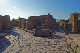 Туристка върна откраднати артефакти от Помпей, били прокълнати