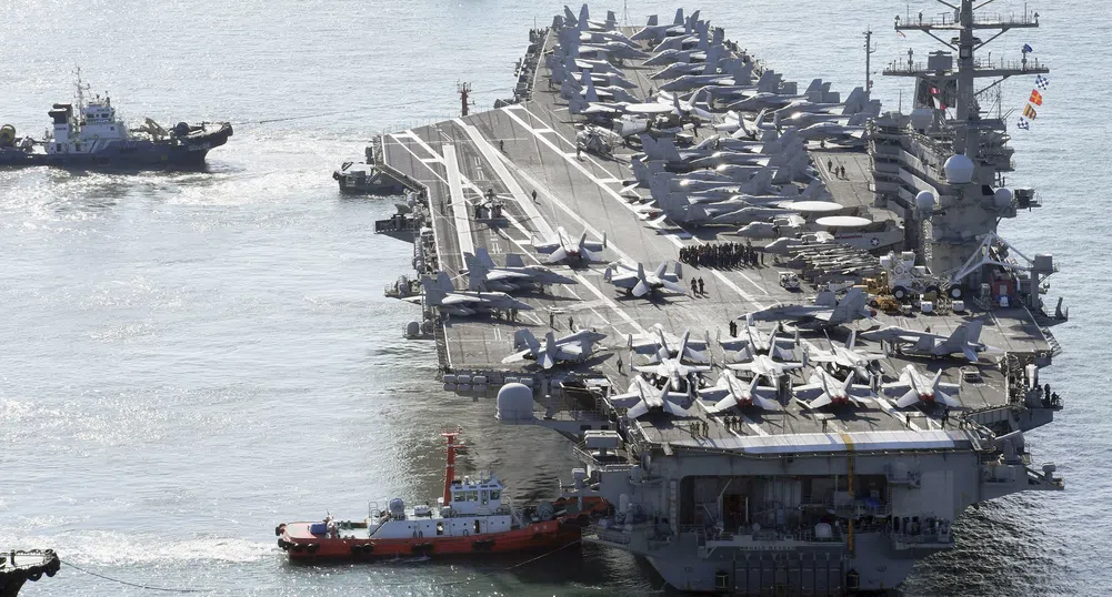 Дронове срещу военни кораби: Зад завесите на военния театър в Червено море