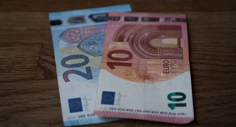 Приходите от лихви на банките падат с над 1.3 млрд. лева за 10 г