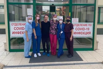 В Пловдив изписаха пациент, излекуван от тежък случай на Covid-19