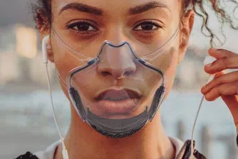 Изобретиха прозрачна, сигурна и самопочистваща се предпазна маска