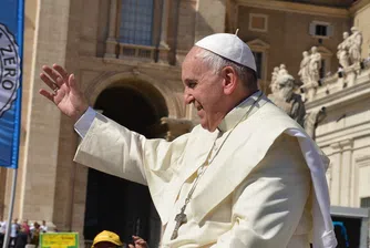 Сексът е прекрасно нещо, казва папа Франциск в нов документален филм