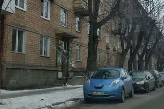 Зареждане на електромобил по украински