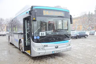 Нов електробус се движи тестово в София  (снимки)