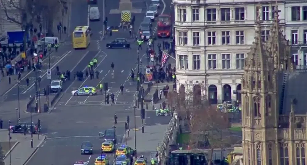 4 загинали при стрелба пред парламента в Лондон (обновена)