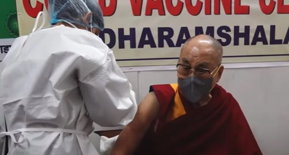 Далай Лама беше ваксиниран срещу новия коронавирус