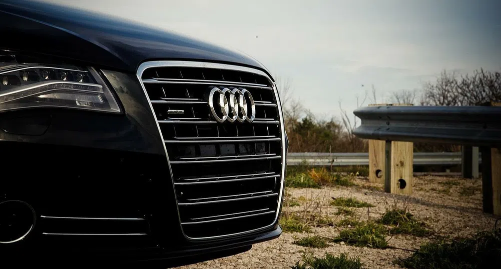Audi съкращава 9 500 служители, за да инвестира в електромобили