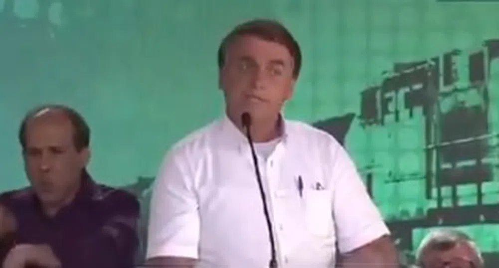 Бразилският президент каза на гражданите да „спрат да хленчат“ за COVID-19