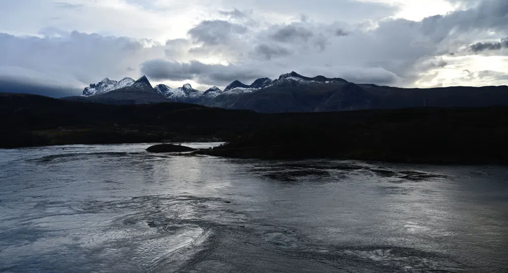 Салтстраумен - малкият норвежки проток с най-големия водовъртеж в света