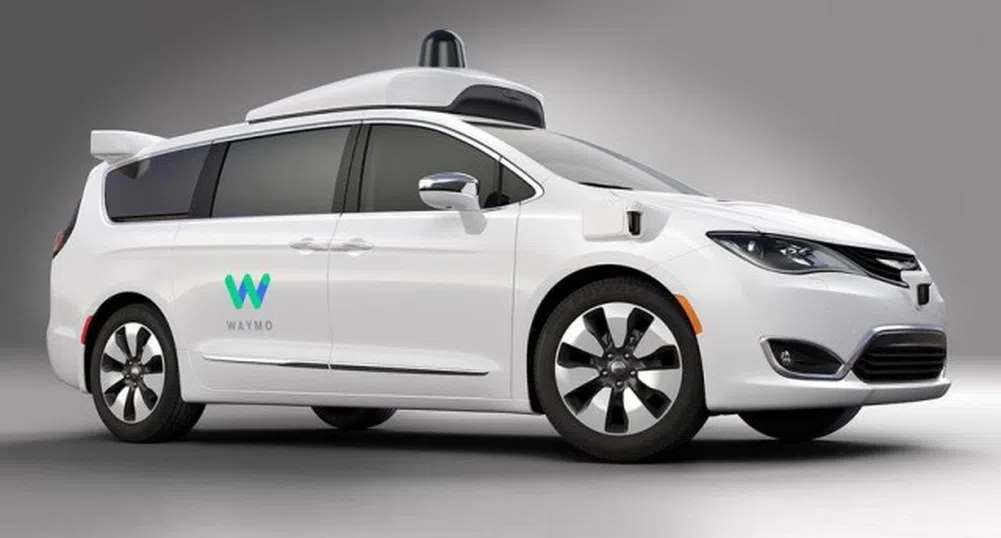 Струва ли Waymo на Google повече от Telsa, GM и Uber?