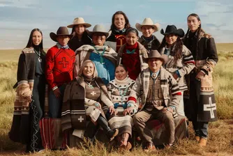 Ralph Lauren си партнира с тъкачка от Навахо за новата си колекция