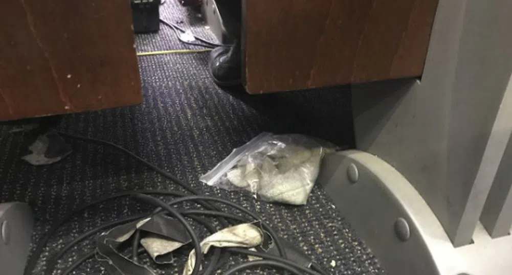 Журналист откри мръсни чорапи в пресзалата на Белия дом