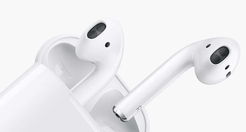 Microsoft работи върху конкурент на AirPods?