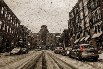 В Канада, ако някой се хлъзне и нарани в снега, вече може да съди града