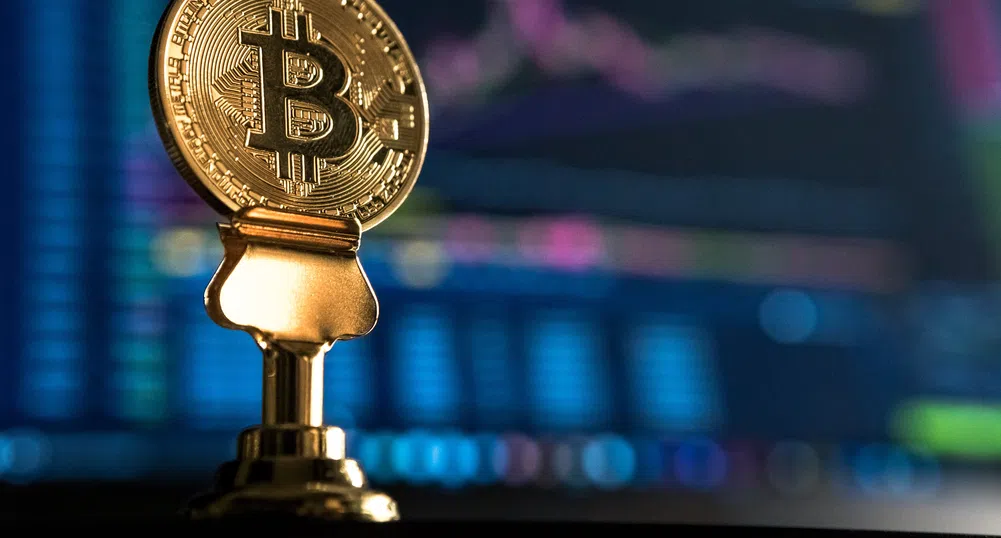 Bitcoin надхвърли $30 000, нов блокчейн налива $33 млрд. в Ethereum