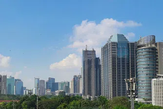 Моловете в Джакарта, на чиито покриви са построени цели квартали
