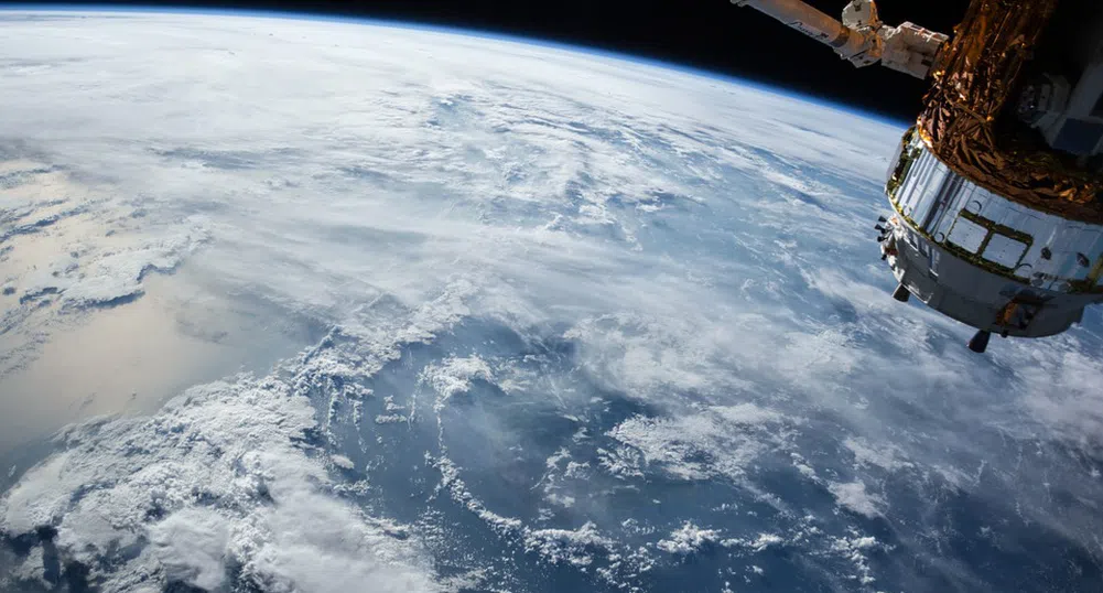 Тоалетната на SpaceX Crew Dragon разкрива удивителна гледка (снимки)