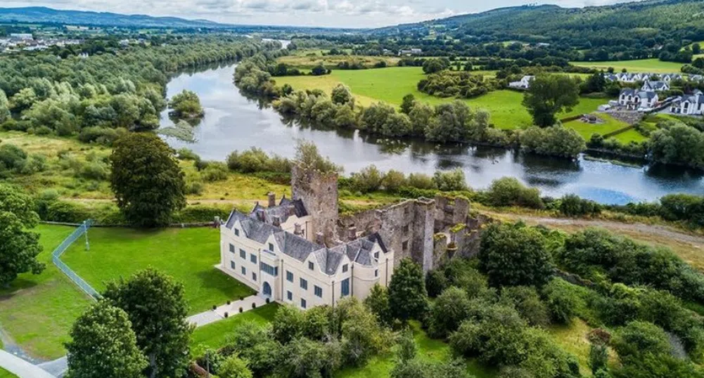 Шест от най-очарователните замъци, които можете да посетите по света
