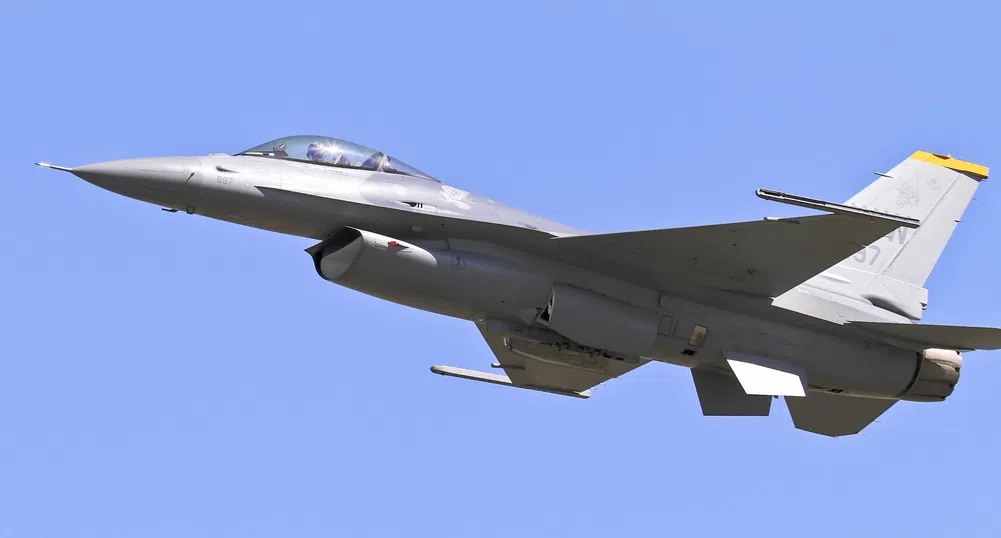 Нов проект на ВВС на САЩ превръща F-16 в нападателен дрон