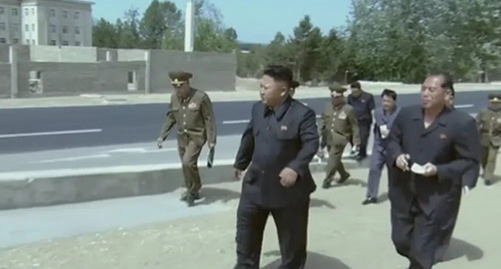 Северна Корея разпространи странно видео за здравословното състояние на Ким