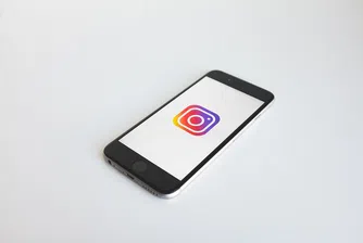 Нова тенденция залива Instagram с голи дупета