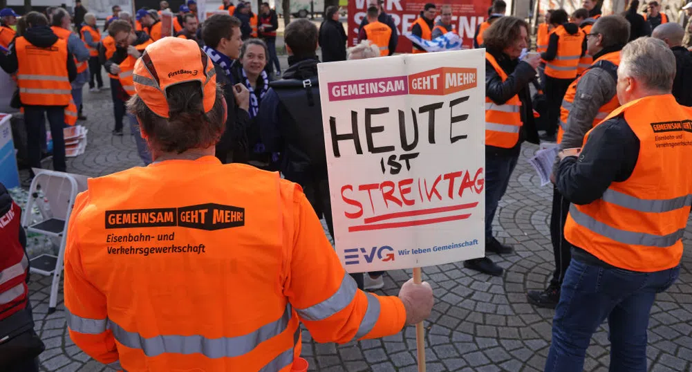 Стачки блокират железопътния транспорт в Германия