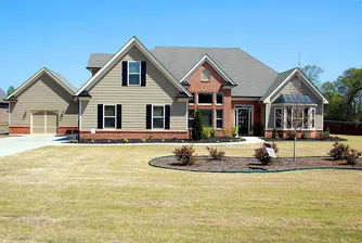 Чужденци купуват рекорден брой жилищни имоти в САЩ