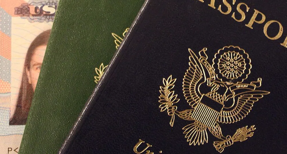 Чужд паспорт е най-новият символ на обществено положение