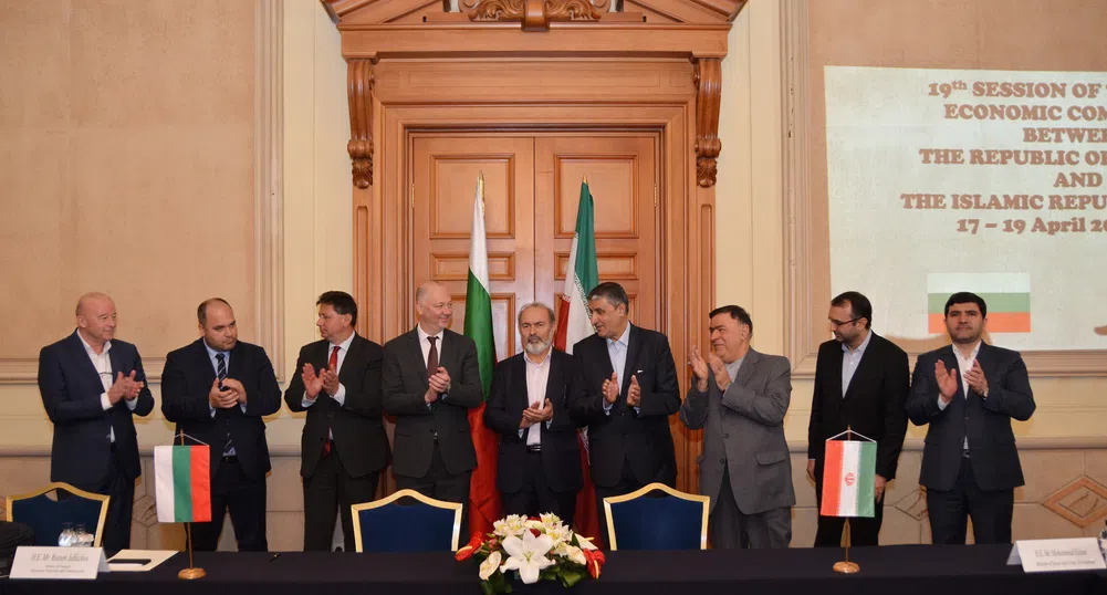 България и Иран обмислят директна авиолиния между двете страни