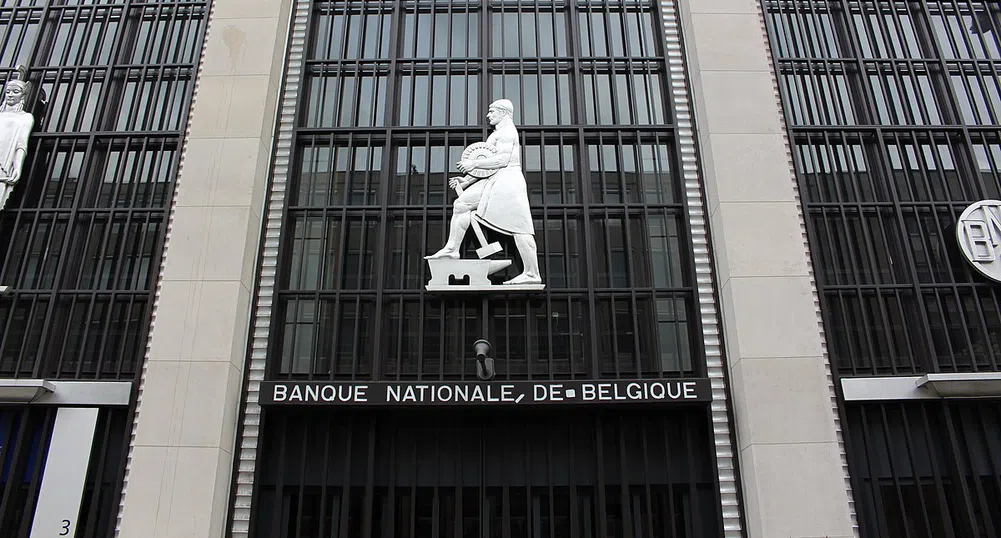 Белгийската централна банка временно удължава мандата на управителя си