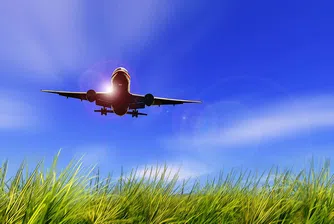 Самолет с 69 пътници кацна на грешно летище