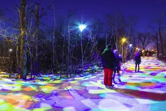 Канадски град създаде ледени пътеки, за да се пързаляш до работа