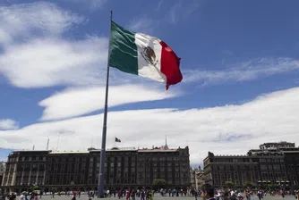 Мексико избра първия си ляв президент от 1934 г. насам
