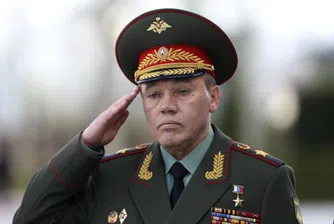 Къде изчезнаха най-висшите руски генерали?