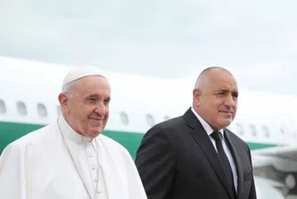 Папа Франциск отслужи неделна света литургия в София