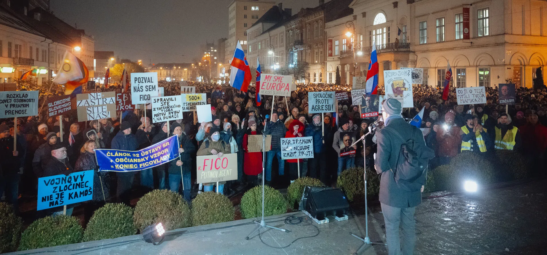 Уикенд на недоволство: Многохилядни протести заляха Германия и Словакия