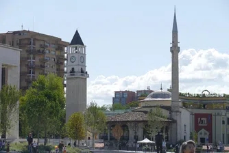 Албания ще продължи пътя си към ЕС отделно от Северна Македония