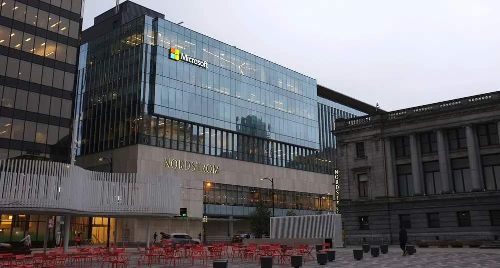 ЕК разследва Microsoft заради монополни практики в облака