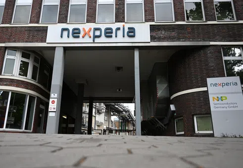 Сагата Nexperia продължава: Нидерландският чипмейкър отправя спешно искане към клона си в Китай