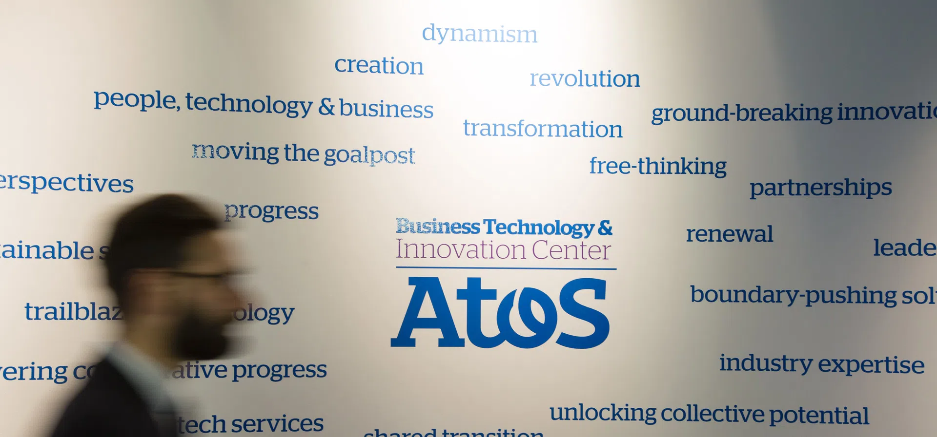 Френското правителство ще спасява изпадналата в затруднение ИТ компания Atos
